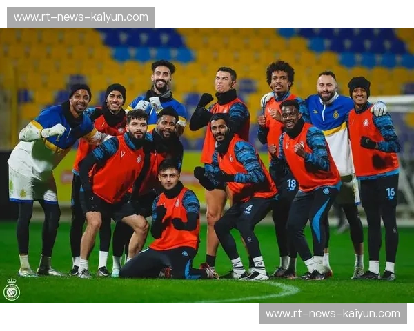 梦剧场的博弈：当“老牌豪门”撞上“技术流黑洞”，曼联vs布莱顿的深度拆解